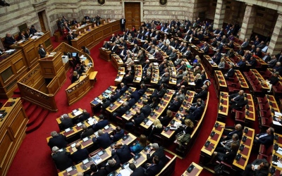 Σκηνές «ροκ» στη Βουλή - Έκρηξη Κωνσταντοπούλου για «σκάνδαλο» και «λαθροχειρία» στο διορισμό προέδρων των Ανεξάρτητων Αρχών