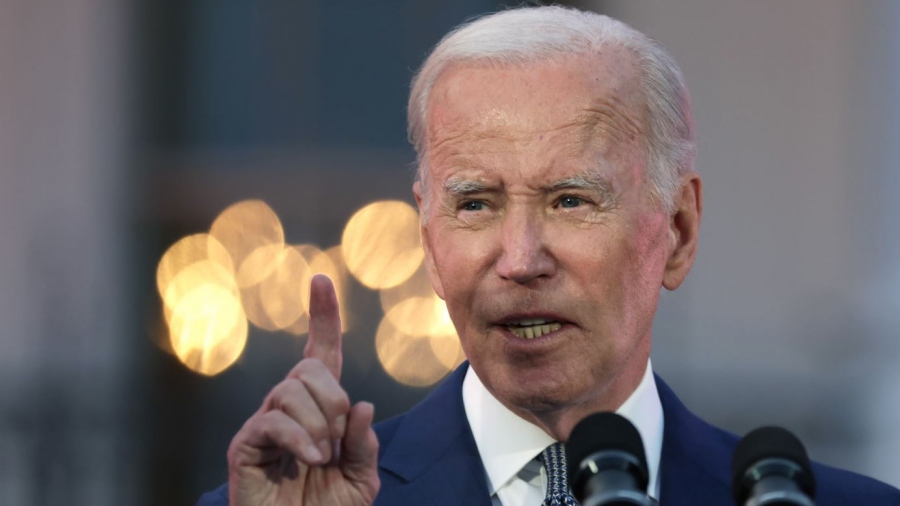 Δημοσκόπηση - ράπισμα για τον Biden: «Πολύ μεγάλος για να είναι Πρόεδρος» - Ανησυχία ακόμα και στους Δημοκρατικούς ψηφοφόρους