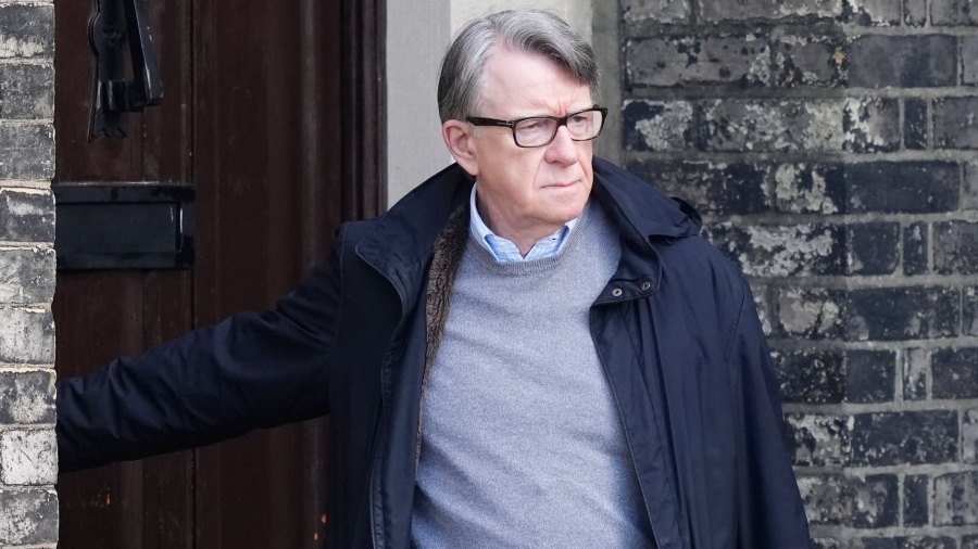 Νέα σκιά στο σκάνδαλο Mandelson: Εξαφανίστηκαν μηνύματα υπουργού μετά από κλοπή κινητού