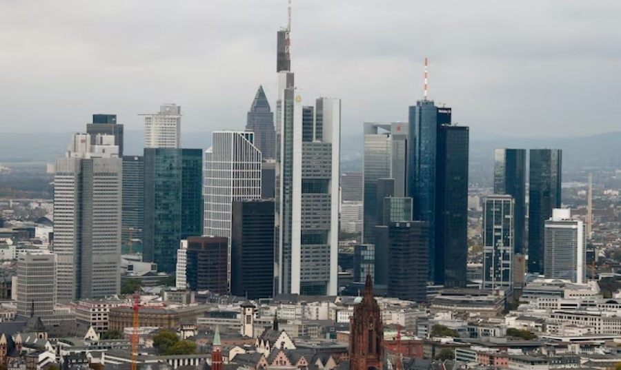 Bundesbank: Ζητούνται επειγόντως... δανειολήπτες - Στα 183 δισ. ευρώ το πλεονάζον κεφάλαιο