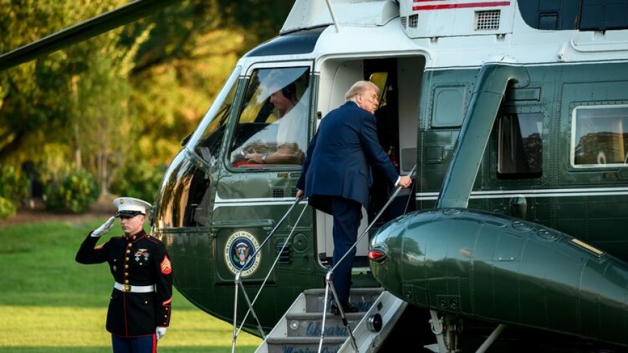 Reuters: Ο Trump θέλει με χτυπήματα στην ηγεσία του Ιράν να υποκινήσει διαδηλωτές να ανατρέψουν το καθεστώς
