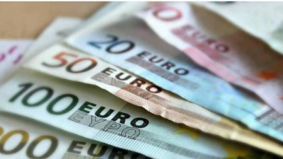 Στην τελική ευθεία η ενίσχυση των 150 ευρώ για κάθε παιδί - Έως την Τρίτη 30/6 η καταβολή