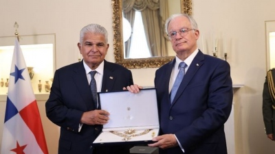 Στην Ελλάδα ο Πρόεδρος του Παναμά - Η ενίσχυση των διμερών σχέσεων στο επίκεντρο της συνάντησης με Τασούλα
