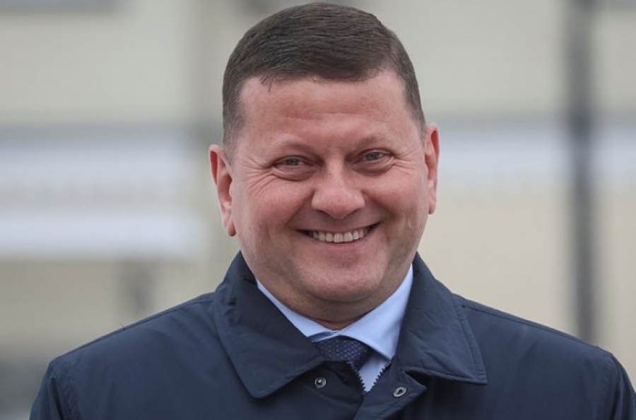 Ουκρανία -  Ο Zaluzhny ξεπερνά με 74% τον Zelensky σε δημοφιλία
