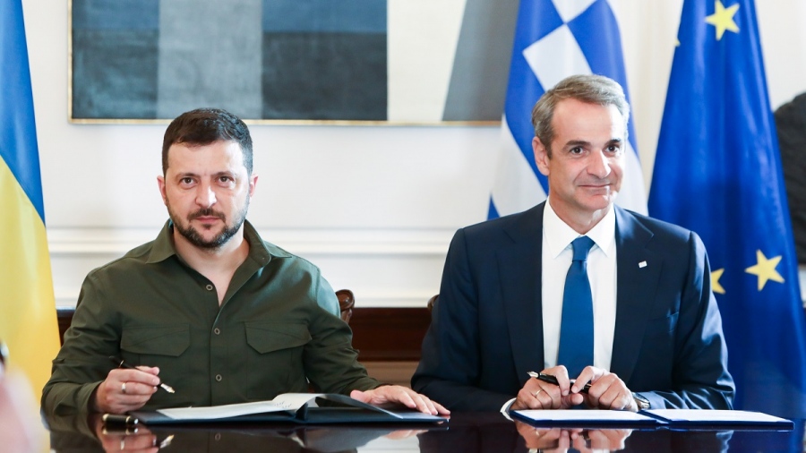 Επιμένει η Ελλάδα στη λάθος πλευρά της Ιστορίας και των ηττημένων - Στην Ουκρανία ο Μητσοτάκης, συνάντηση με Zelensky
