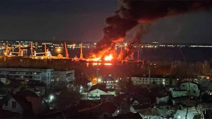 Άγριο ρωσικό σφυροκόπημα σε Οδησσό και Μαύρη Θάλασσα - «Αφύσικη» πτήση express Αμερικανικού βομβαρδιστικού Challenger Artemis