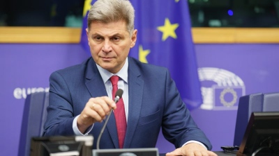 Καταπέλτης ο Φαραντούρης: Υπόλογη η κυβέρνηση για τις φωτιές, γιατί δεν ζητήσαμε τα Beriev από τη Ρωσία;