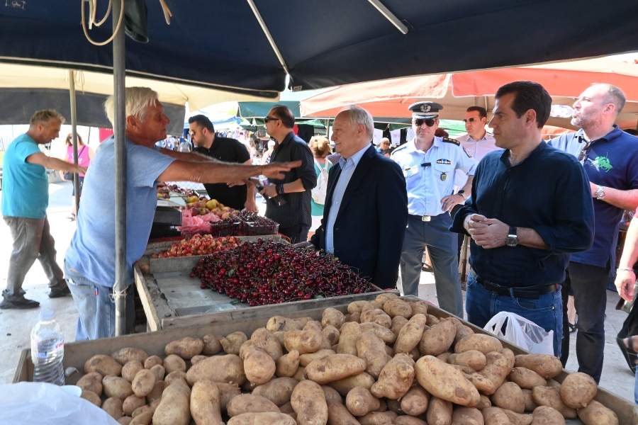 Τα άκουσαν για τα καλά Ανδριανός και Πλεύρης στο Άργος – Αγρότες και πολίτες άρχιζαν να διαμαρτύρονται έντονα