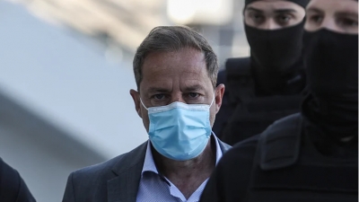 Ελεύθερος ο Δημήτρης Λιγνάδης, παρά την καταδίκη για βιασμούς 2 ανηλίκων - Έντονες αντιδράσεις από το ακροατήριο