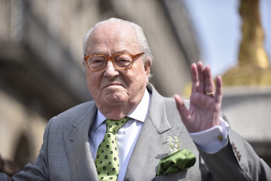 Δικαστήριο ΕΕ: Οι κληρονόμοι του Jean-Marie Le Pen χρωστούν στο Ευρωπαϊκό Κοινοβούλιο 300.000 ευρώ
