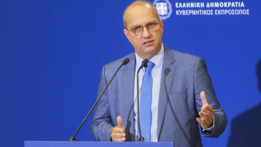 Οικονόμου: Εντελώς απρόκλητη και παράνομη ενέργεια το ιρανικό ρεσάλτο στα ελληνικά τάνκερ