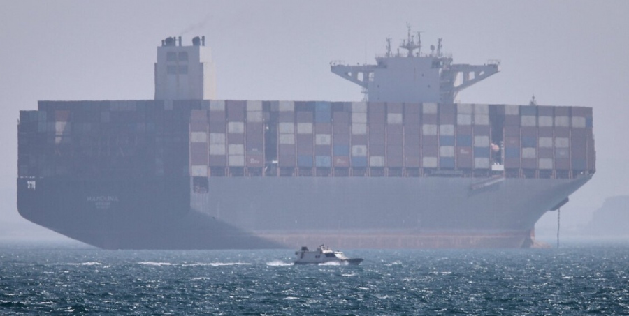 Χάος στο Hormuz – Οι ΗΠΑ μιλούν για κανονική ναυσιπλοΐα, το Ιράν προειδοποιεί τα πλοία να μην πλησιάζουν