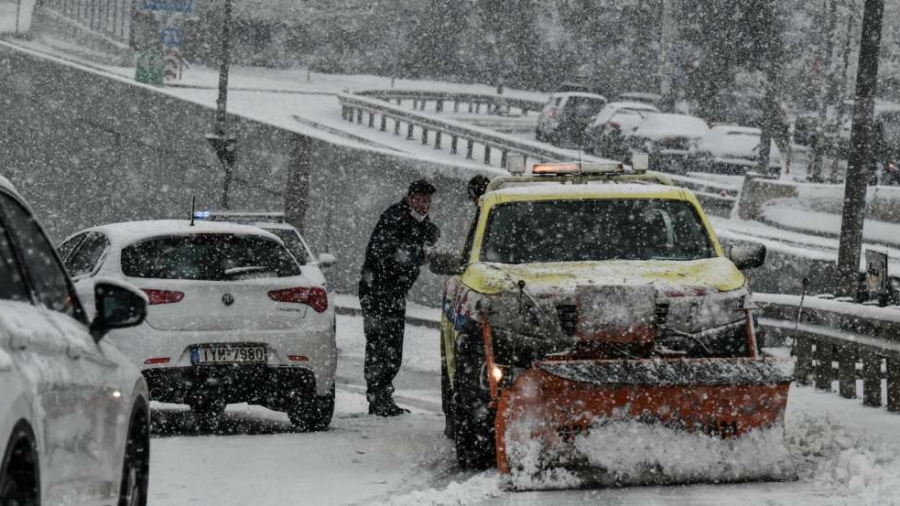 Έκθετη η κυβέρνηση με την Ελπίς - Εγκλωβισμένοι οδηγοί στην Αττική Οδό - Γενική αργία στις 25/1 σε δημόσιο, ιδιωτικό τομέα - Επιχείρηση του στρατού