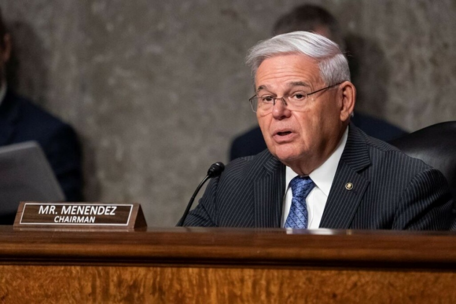 Menendez (ΗΠΑ):  Ο Erdogan επανεξελέγη στην Τουρκία, στήνοντας το παιχνίδι υπέρ του - Να είμαστε σε εγρήγορση