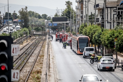 Λήξη συναγερμού στον Πειραιά - Αναθυμιάσεις από δεξαμενές κλειστού πρατηρίου κινητοποίησαν τις αρχές