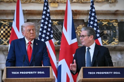 Starmer - Trump ενισχύουν την «ξεχωριστή σχέση» Βρετανίας - ΗΠΑ με επενδύσεις 150 δισ. λιρών
