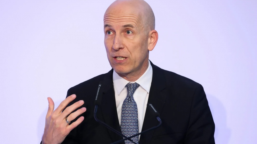 Kocher (ΕΚΤ): Παραμένει η πληθωριστική απειλή στην Ευρωζώνη παρά την ειρήνη στη Μέση Ανατολή