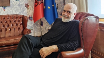 «Να πάτε να γ@μηθείτε!» – Ο Rama απαντά στην Επανάσταση των Φλαμίνγκο: «Ας αποδείξουν ότι είμαι ο Νονός της Αλβανίας»
