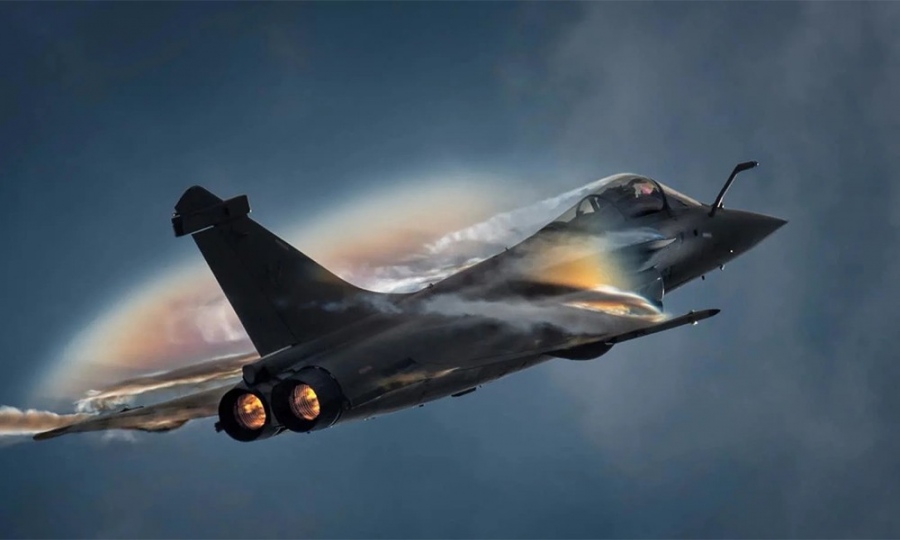 Μπορεί να πέσει ένα Rafale; - Τι συνέβη με το γαλλικό υπερόπλο στα 30.000 πόδια του Κασμίρ και... η ανησυχία στην Ελλάδα