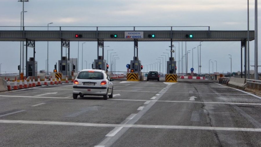 Καταγγελία: Απαιτούσαν διόδια από τα δημοτικά αυτοκίνητα που πήγαιναν να... σβήσουν τη φωτιά στον Έβρο