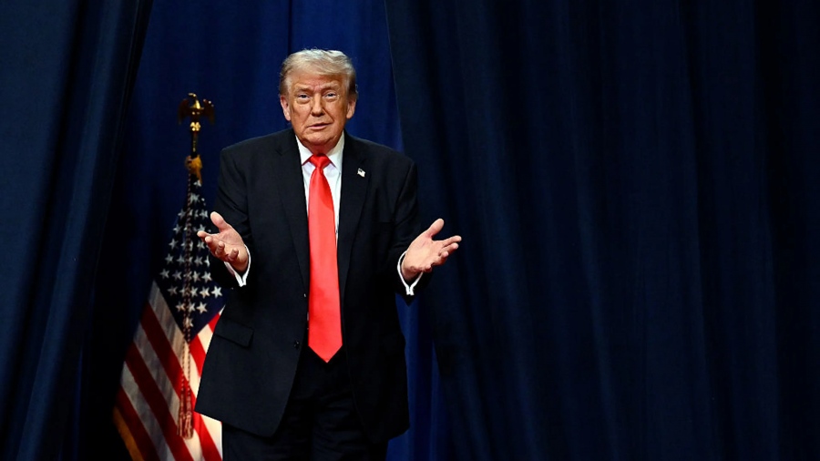 Προσπαθεί να σώσει τα προσχήματα – Ο Trump αναζητά συμφωνία με Ιράν πριν πάει στην Κίνα