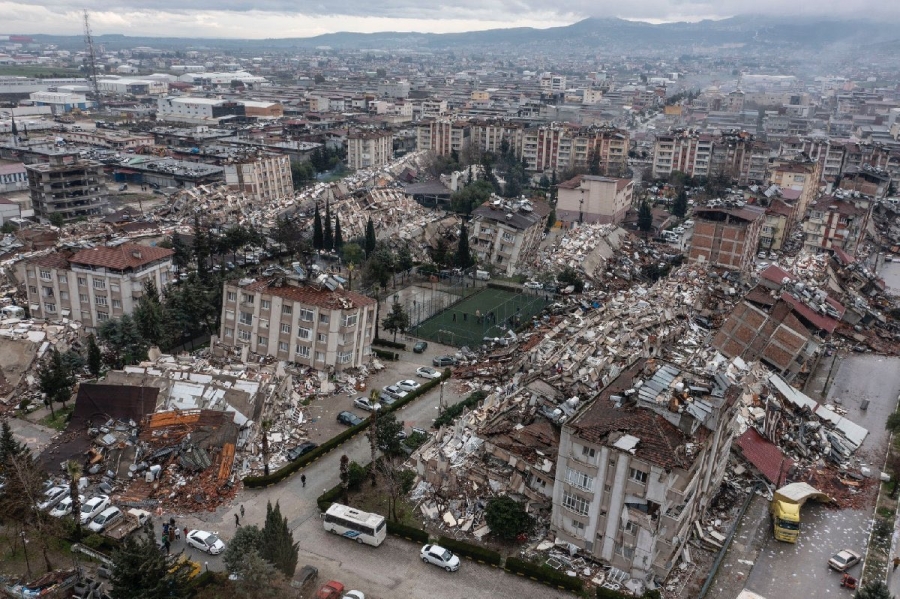 Τελειώνει ο χρόνος για τους 184.000 εγκλωβισμένους σε Τουρκία, Συρία –  Πάνω από 20.000 οι νεκροί, θα ξεπεράσουν τους 30.000