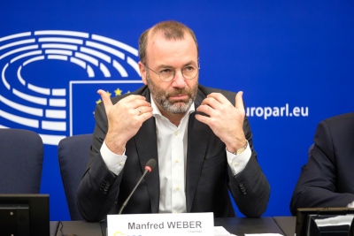 Πρόκληση - Δύο μισθοί 330.000 ευρώ για τον Weber του ΕΛΚ και ετήσια αύξηση 28.000 ευρώ!