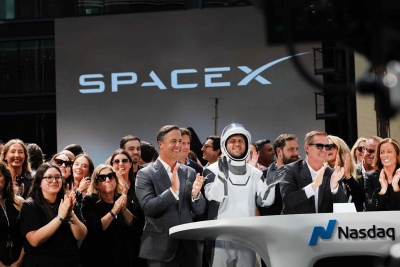 Το μεγάλο «ξεφόρτωμα» στη SpaceX... Εξαϋλώθηκαν τα κέρδη των νέων επενδυτών σε δύο ημέρες