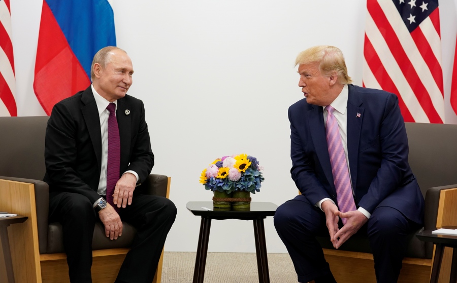 Αποκάλυψη: Ο Trump μπλοκάρει τις κυρώσεις κατά της Ρωσίας – Ο Putin στηρίζει τον Λευκό Οίκο για να ρίξει τους παγκοσμιοποιητές