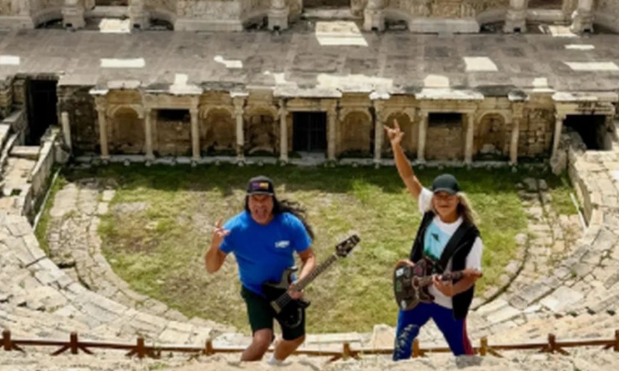 Οι Metallica ταπείνωσαν την Τουρκία για την Ιεράπολη της Μικράς Ασίας: Βρίσκουμε έμπνευση στην αρχαία ελληνορωμαϊκή πόλη