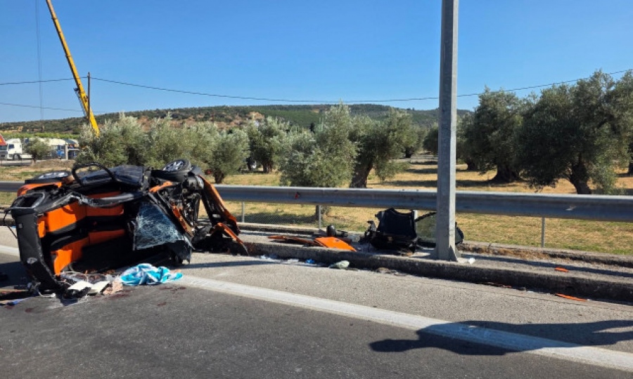 Νέα τραγωδία στην άσφαλτο: Νεκροί γονείς και βρέφος μετά τη σύγκρουση του ΙΧ με το βυτιοφόρο - Τραυματίας ο γιος