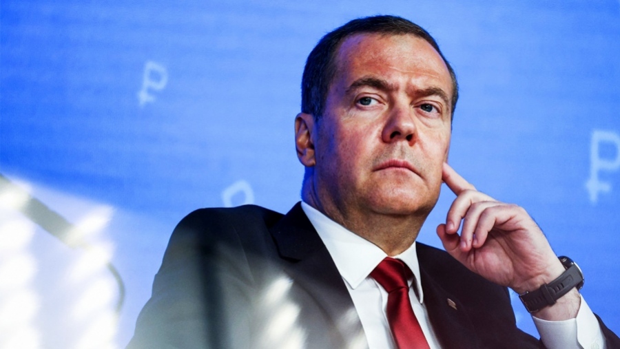Καυστικός Medvedev: Αν οι Πολωνοί και οι Ουκρανοί τσακώνονται, αυτό είναι καλό