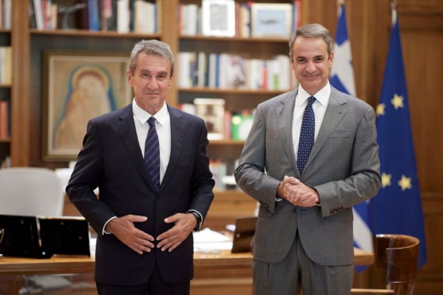 Ο αρλεκίνος του Μητσοτάκη και μέγας κωλοτούμπας Λοβέρδος, δεν έχει δικαίωμα να πιάνει στο στόμα του την Καρυστιανού