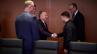Πόλεμος παρασκηνίου στο Βερολίνο - Ευρώπη και Zelensky θέλουν να τινάξουν στον αέρα το σχέδιο Trump