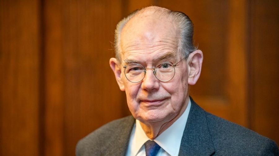 Ανήσυχος ο Mearsheimer (Ακαδημαϊκός): Οι επιθέσεις ουκρανικών drones στη Ρωσία είναι παιχνίδι με τη φωτιά