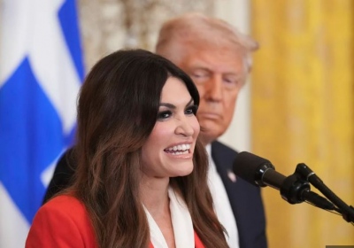 Λάμψη και διπλωματία - Η «εκλεκτή» του Τrump, Kimberly Guilfoyle στην Αθήνα - Το διπλωματικό χαρτοφυλάκιο και τα λαμπερά πάρτι
