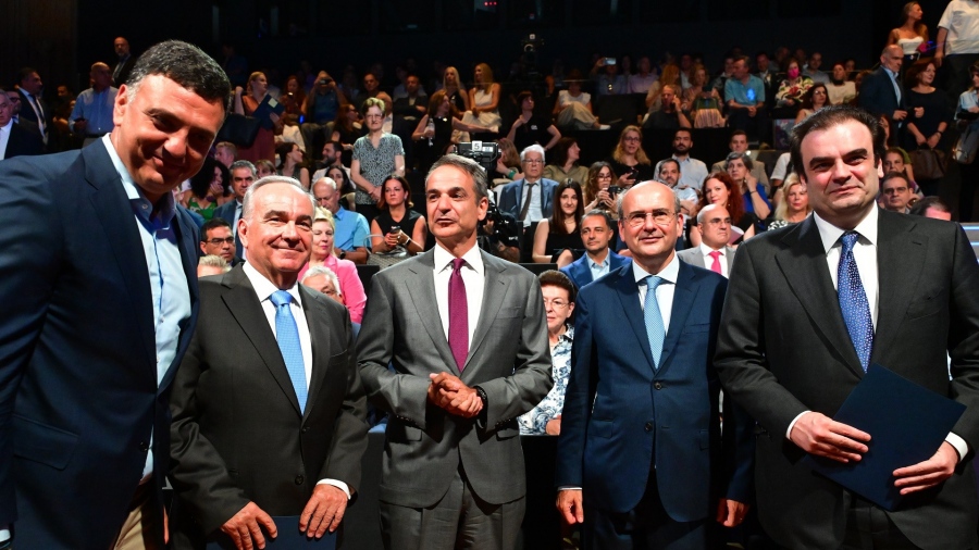 Στα 23 δισ. ευρώ το νέο Εθνικό Πρόγραμμα Ανάπτυξης - Το μήνυμα Μητσοτάκη - Πιερρακάκη