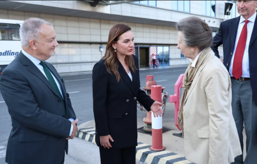Η πριγκίπισσα Άννα έφτασε στην Ελλάδα: Οι σταθμοί της επίσκεψης σε Αθήνα και Χανιά και η παρουσία στις εκδηλώσεις για τη Μάχη της Κρήτης