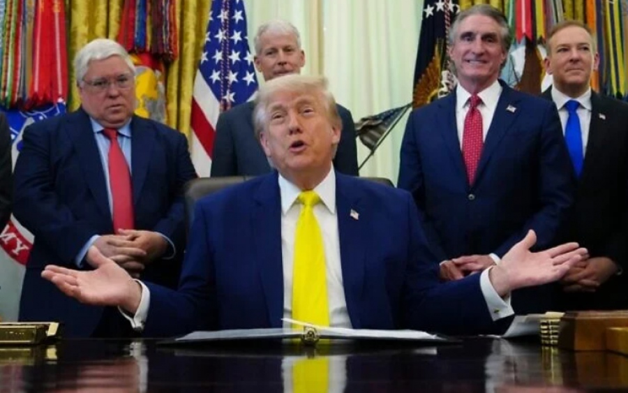 Trump προς το Ιράν μετά τις πυραυλικές επιθέσεις: Αρκετά, επιστρέψτε στο τραπέζι των διαπραγματεύσεων