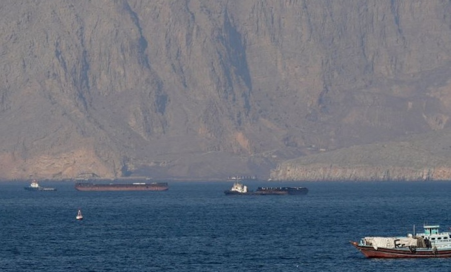 Συναγερμός στα Στενά του Hormuz - Ναυτική νάρκη εντοπίστηκε στα χωρικά ύδατα του Ομάν