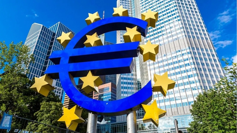 Προειδοποίηση από αξιωματούχο της ΕΚΤ: Τα χειρότερα σενάρια υλοποιούνται - Αρνητικό σοκ οι δασμοί του Trump
