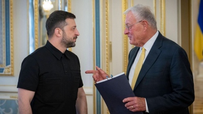O Zelensky ενημερώνει εσπευσμένα τις ΗΠΑ για την κατάσταση στα πολεμικά μέτωπα - Δρομολογούνται οι προμήθειες όπλων στην Ουκρανία