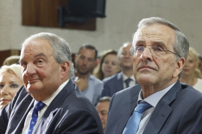 Εμπρηστής Σαμαράς καίει Μαξίμου: Να παραιτηθεί ο Γεραπετρίτης, κυβέρνηση χωρίς πυξίδα και στρατηγική - Καραμανλής για ΠτΔ