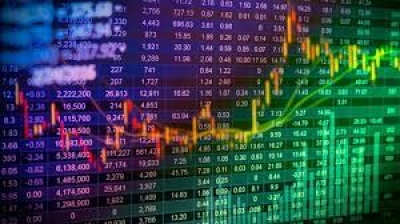 Λίγο μετά το άνοιγμα του ΧΑ – Διαθέσεις συσσώρευσης με το βλέμμα στις ξένες αγορές – Στήριξη από S&P