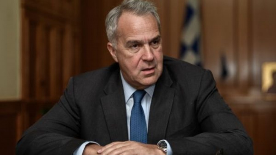 «Μικρές απώλειες» από τις πυρκαγιές «βλέπει» ο Βορίδης: Δύσκολα σταματούν οι mega φωτιές