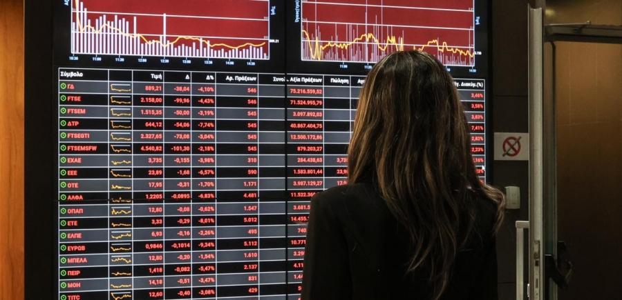 Λίγο μετά το κλείσιμο του ΧΑ – Βασανιστικά κυλούν οι ώρες – Απώλειες λόγω των ξένων αγορών