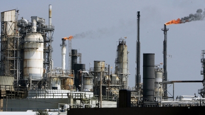 ΗΠΑ: Στο τραπέζι η απαγόρευση εισαγωγών ρωσικού αργού πετρελαίου, αλλά…