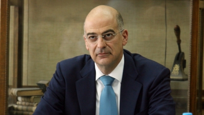 Επικοινωνία Δένδια με τον επικεφαλής της ελληνικής διπλωματικής αποστολής στην Πρίστινα