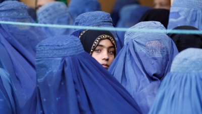 Μεσαίωνας στο Αφγανιστάν: Οι Taliban νομιμοποιούν τους γάμους ανήλικων κοριτσιών χωρίς συναίνεση – «Η σιωπή θεωρείται αποδοχή»