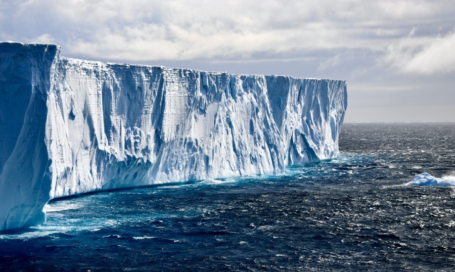 Hidden world of 30,000 hills and giant channels discovered deep beneath Antarctic ice